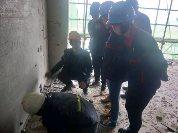 公司組織參觀學(xué)習(xí)銅冠書香苑一期項(xiàng)目 公司組織參觀學(xué)習(xí)銅冠書香苑一期項(xiàng)目